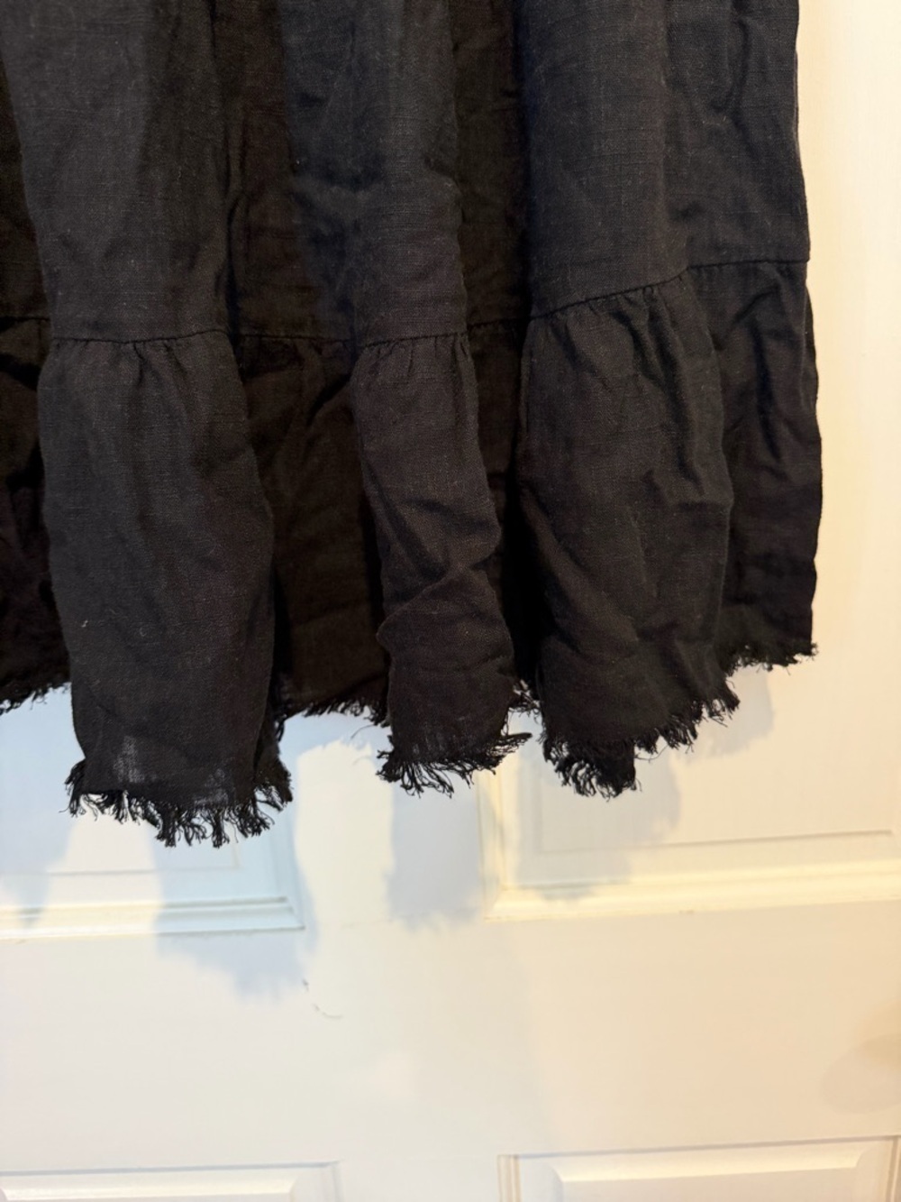 Umgee Black Tiered Short-Sleeve Tunic with Frayed Hem - Picture 3 of 4